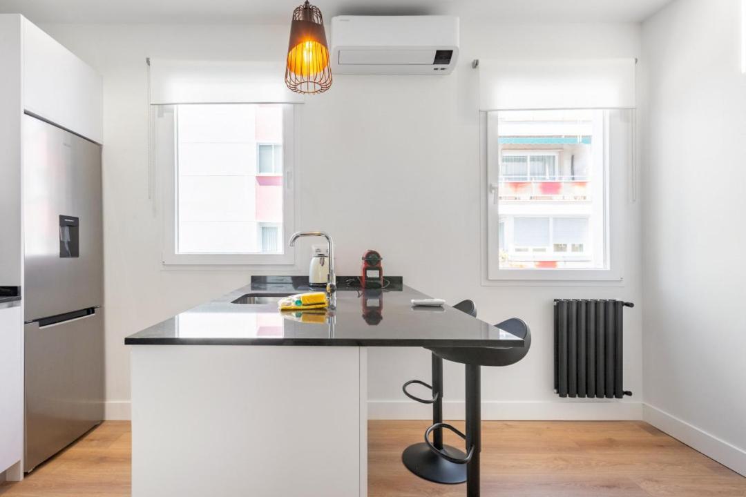 1 Bedroom 1 Bathroom Furnished - Salamanca - Modern - Mintystay Madryt Zewnętrze zdjęcie